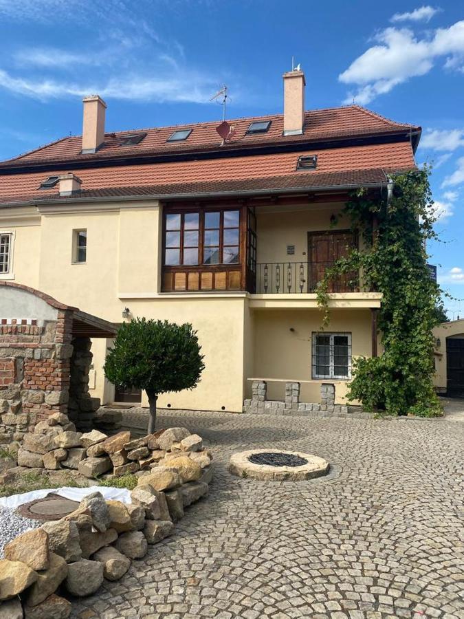 Vila Lucia - Apartman 1 Plzen Bagian luar foto