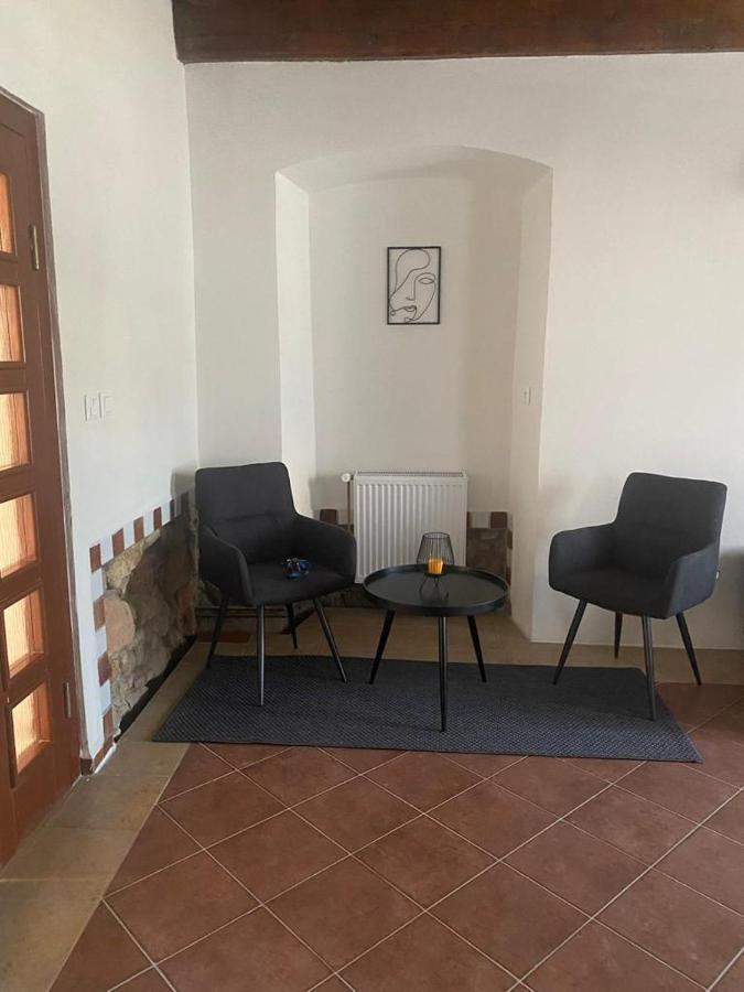 Vila Lucia - Apartman 1 Plzen Bagian luar foto