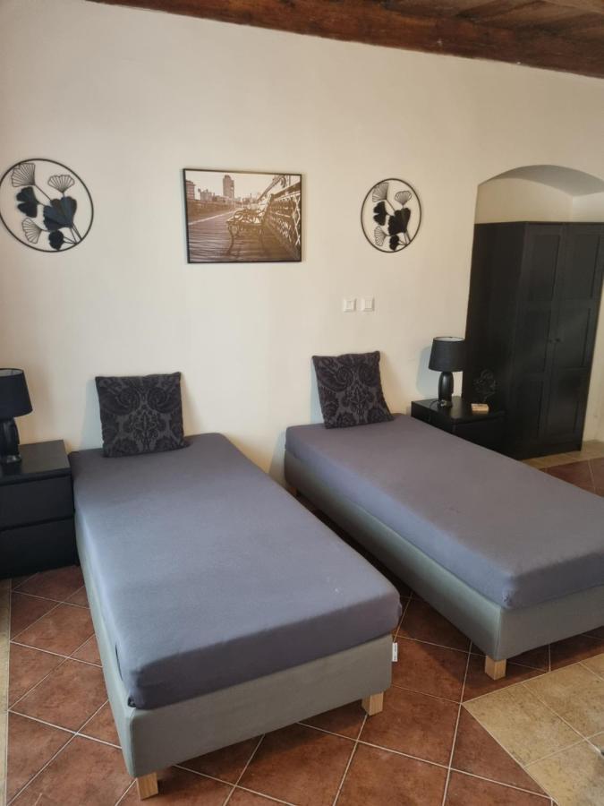Vila Lucia - Apartman 1 Plzen Bagian luar foto
