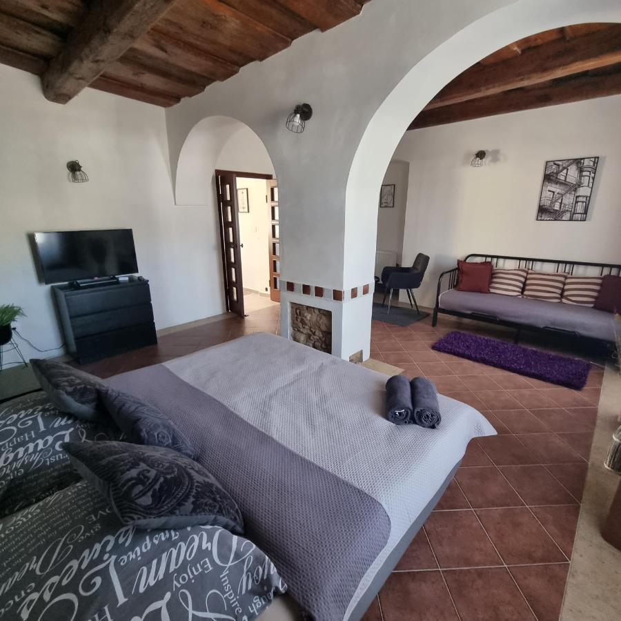 Vila Lucia - Apartman 1 Plzen Bagian luar foto