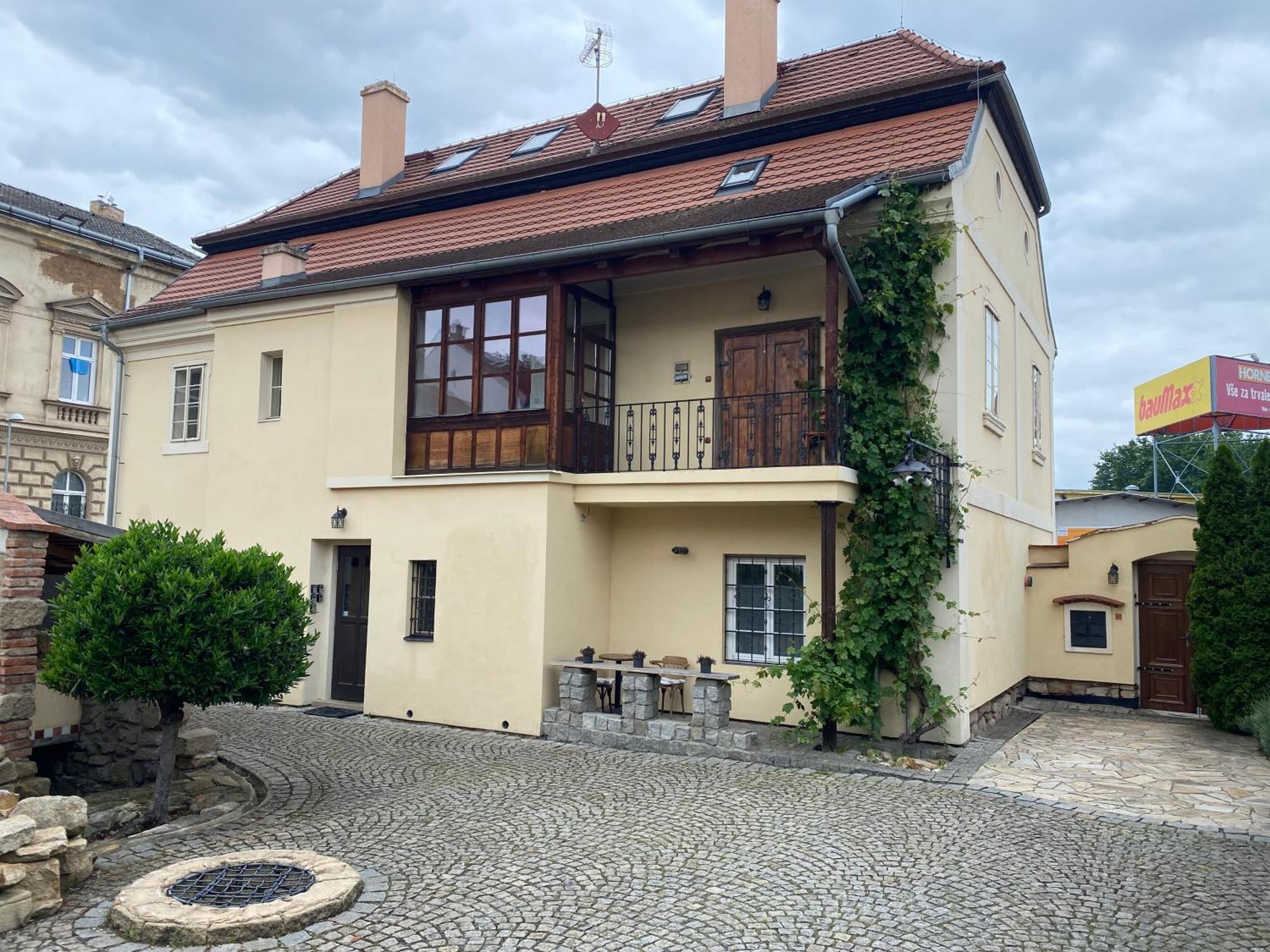 Vila Lucia - Apartman 1 Plzen Bagian luar foto